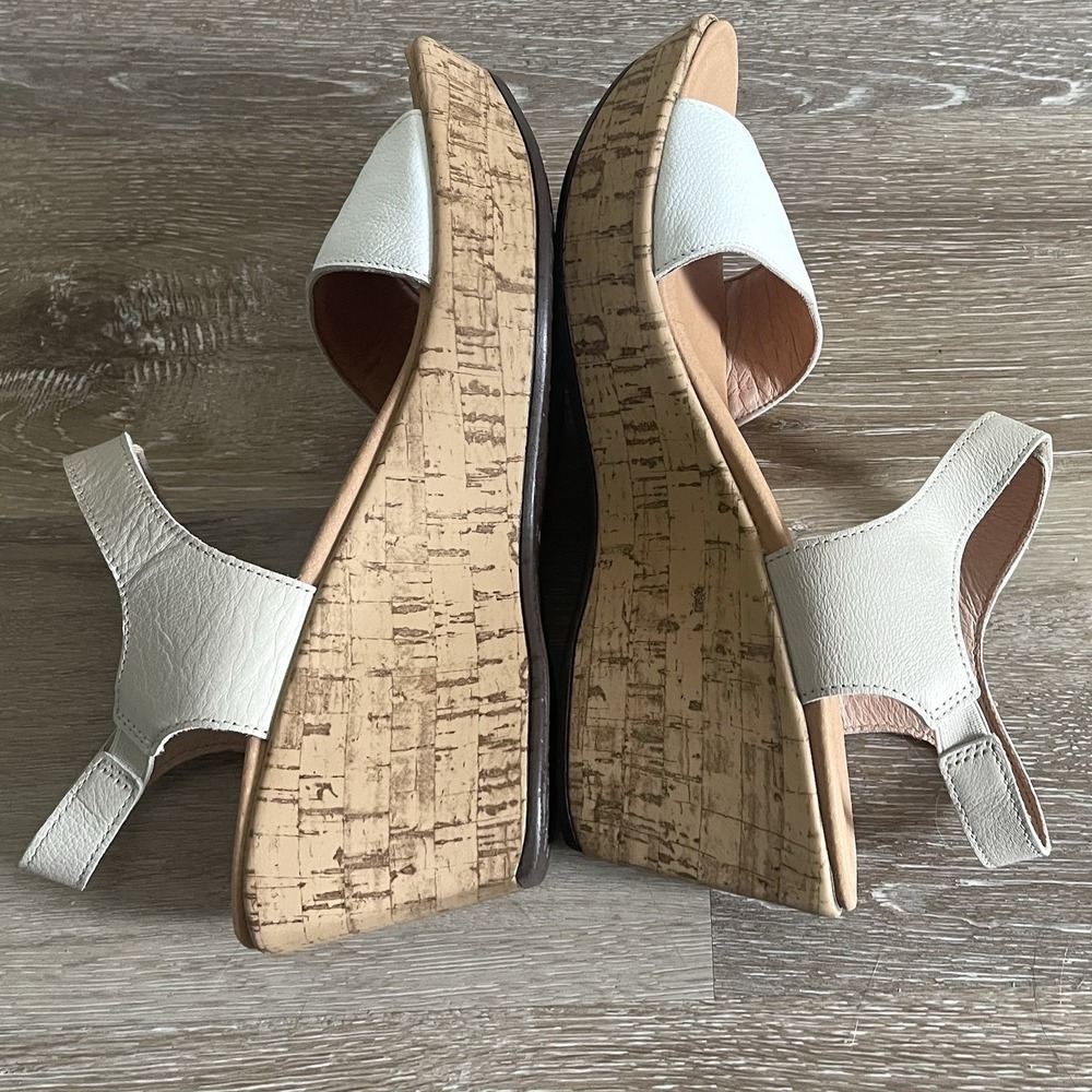 Naot Women's Summer Sandals Size 40 US 9 White Ivory Leather Wedges Ankle Strap - Picture 4 of 6